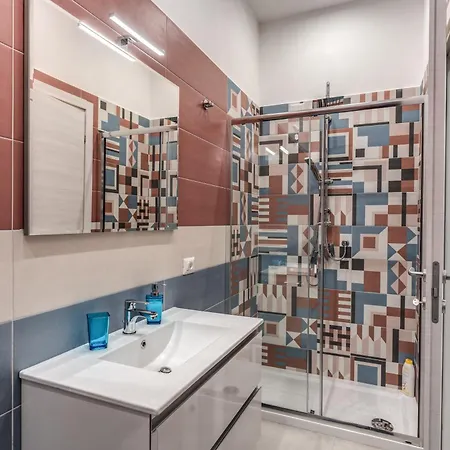 Гостевой дом Just Like 3*